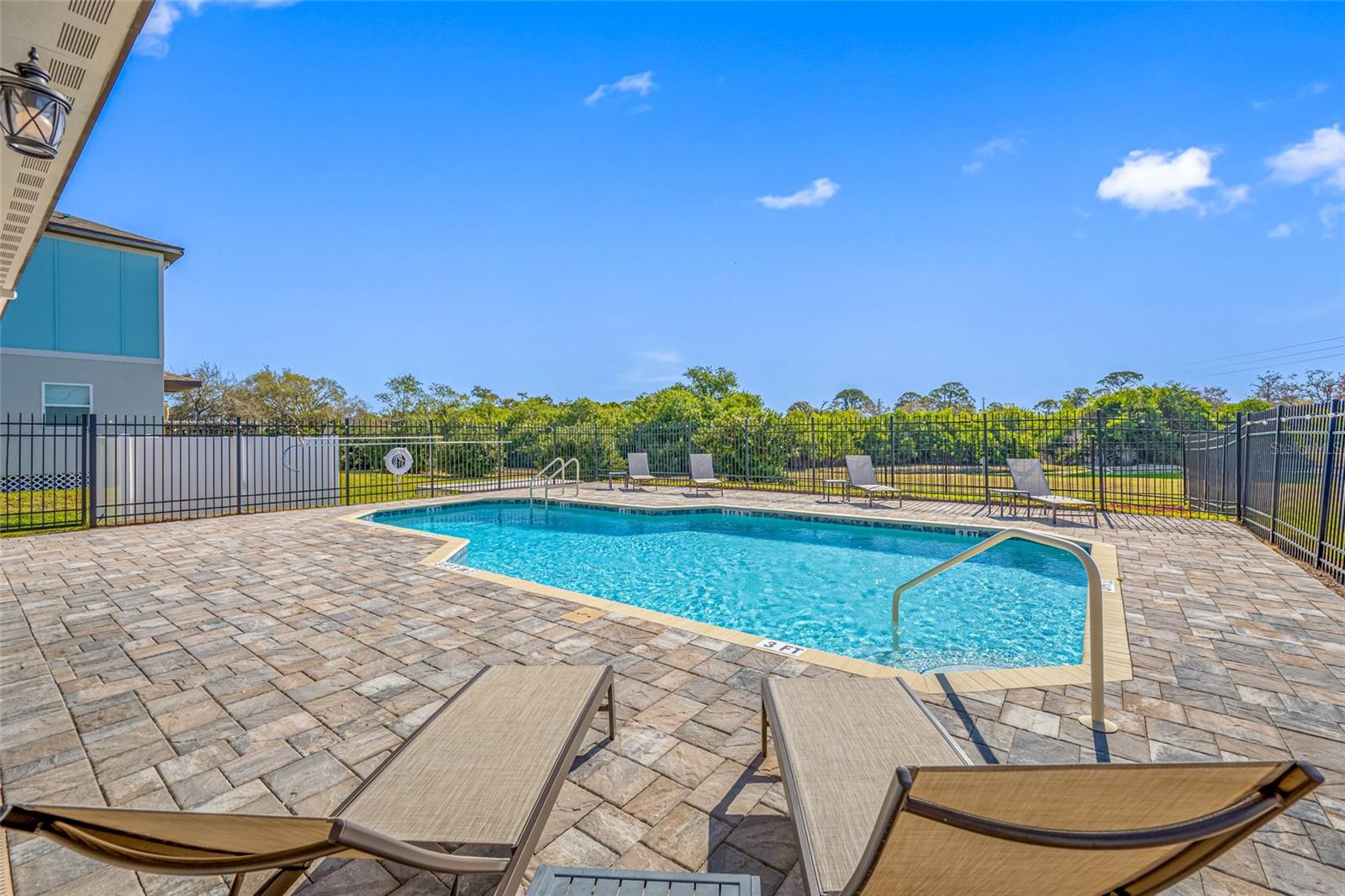 Image 23 of 24 For 2117 Sebring Place