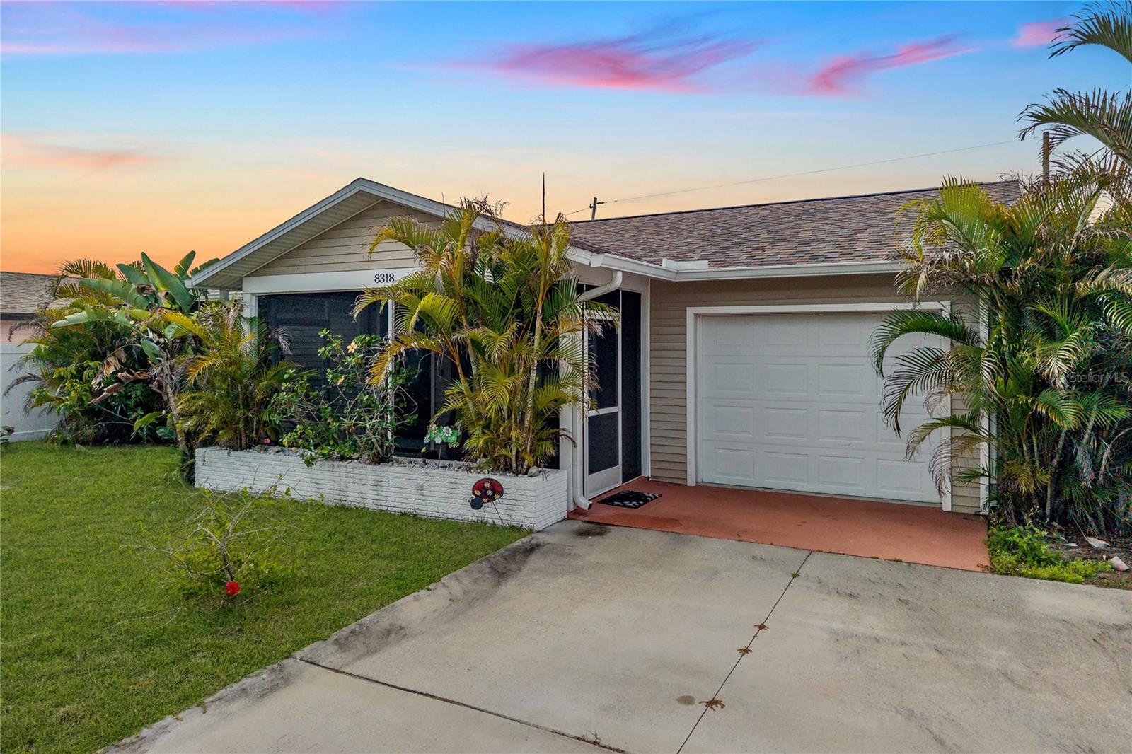 Image 30 of 32 For 8318 76th Avenue