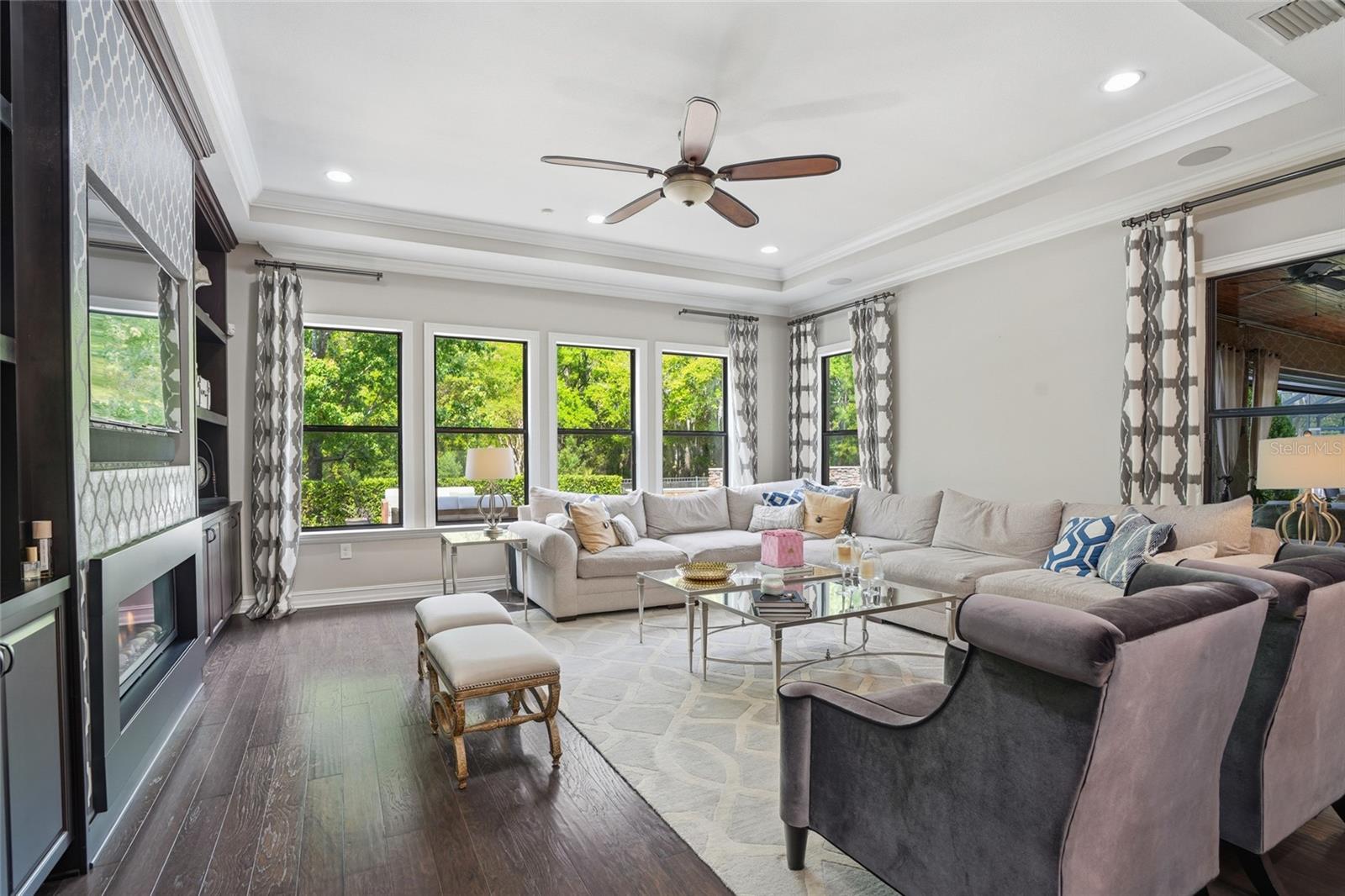 Image 16 of 100 For 28555 Corbara Place