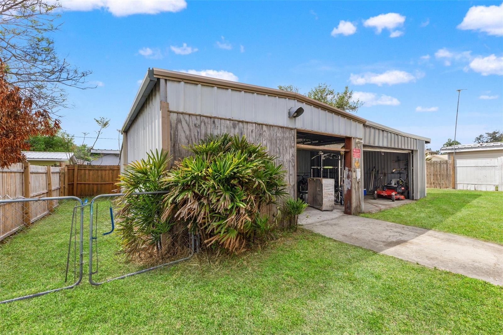 Image 28 of 42 For 11119 Mahin Lane