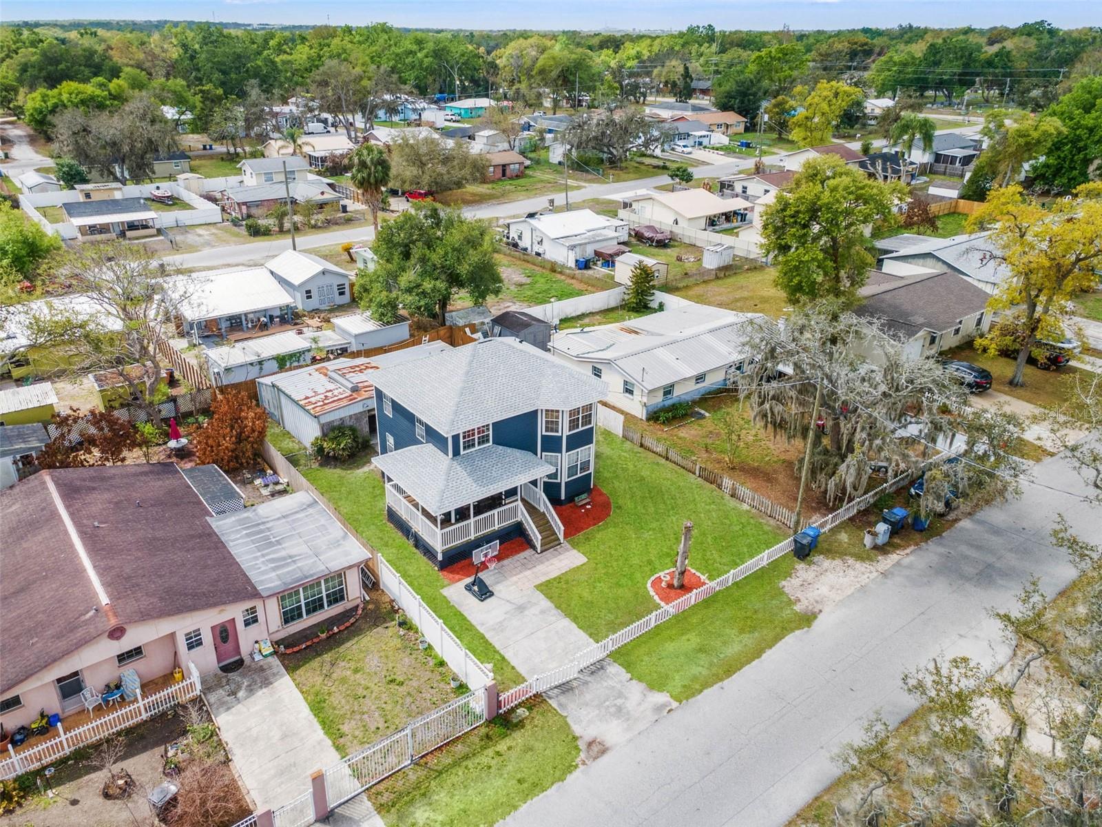 Image 32 of 42 For 11119 Mahin Lane