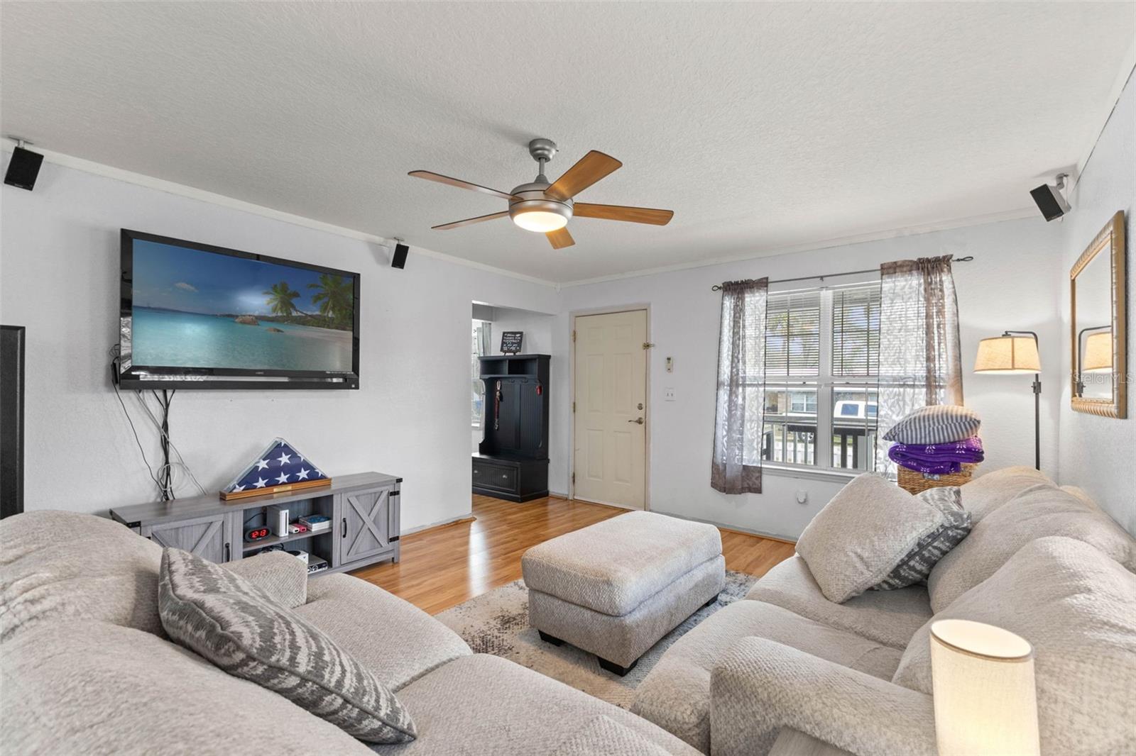 Image 4 of 42 For 11119 Mahin Lane