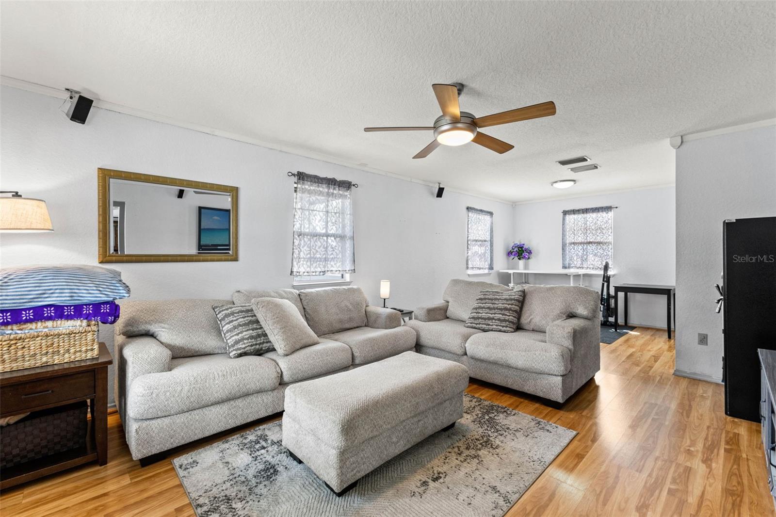 Image 5 of 42 For 11119 Mahin Lane