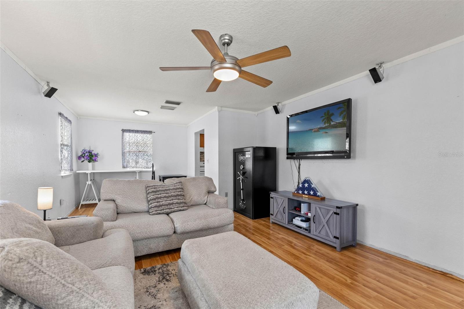 Image 7 of 42 For 11119 Mahin Lane