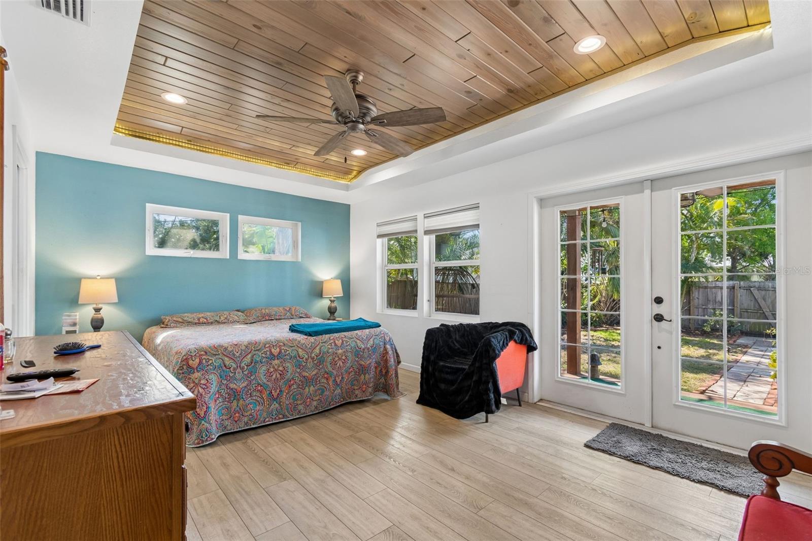 Image 17 of 46 For 6226 8th Avenue S