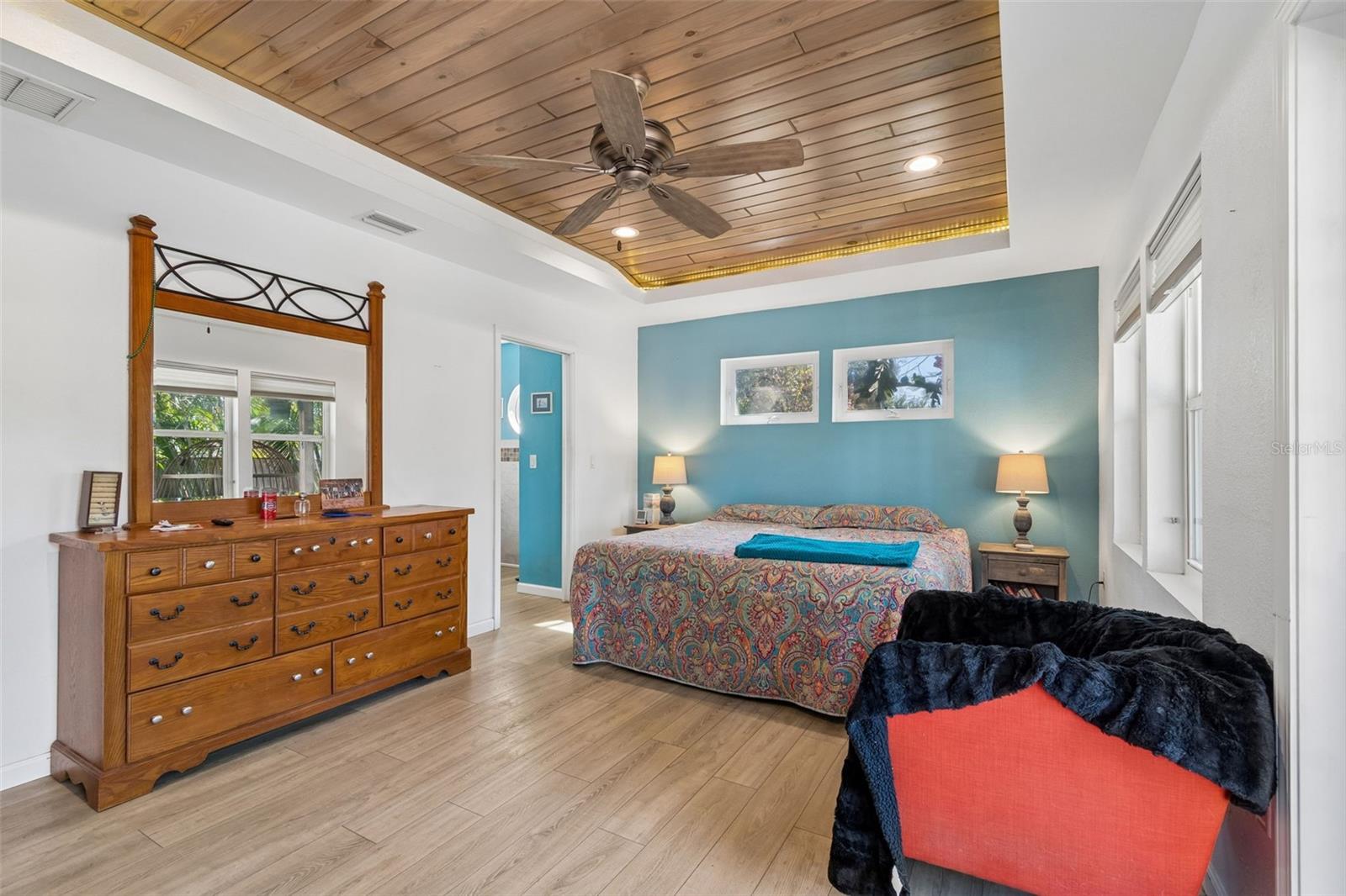 Image 19 of 46 For 6226 8th Avenue S