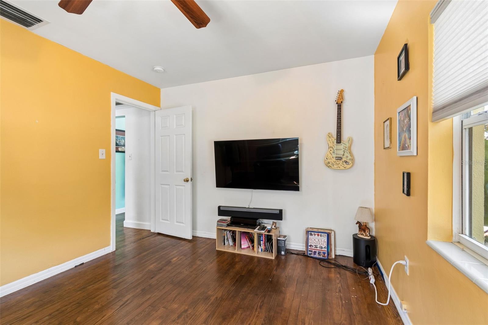 Image 24 of 46 For 6226 8th Avenue S