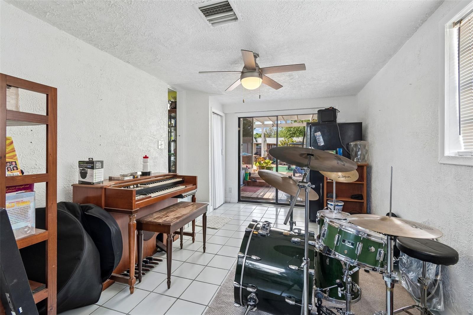 Image 32 of 46 For 6226 8th Avenue S