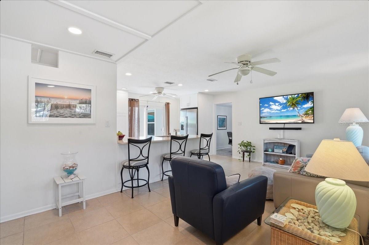 Image 10 of 75 For 221 41st Avenue