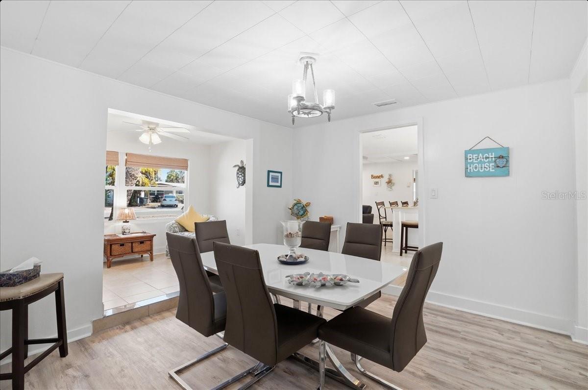 Image 19 of 75 For 221 41st Avenue