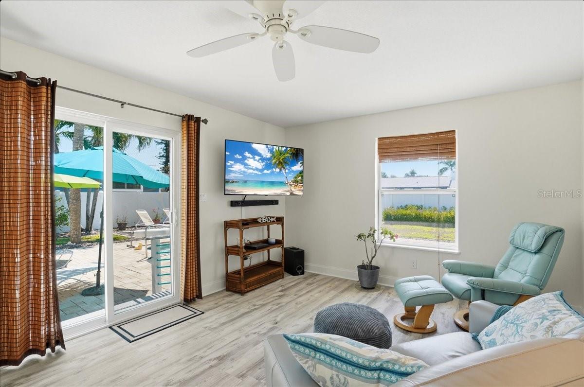 Image 26 of 75 For 221 41st Avenue