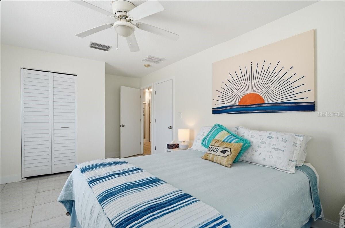 Image 30 of 75 For 221 41st Avenue