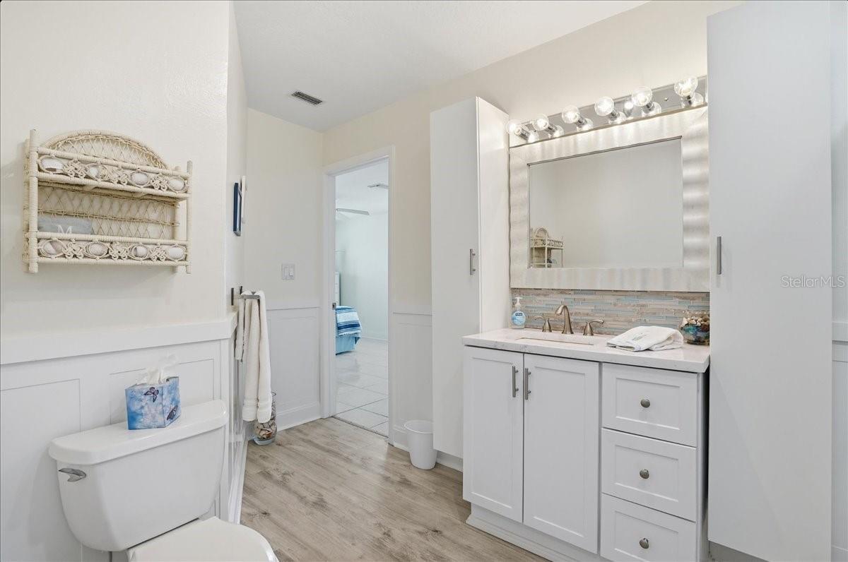 Image 34 of 75 For 221 41st Avenue