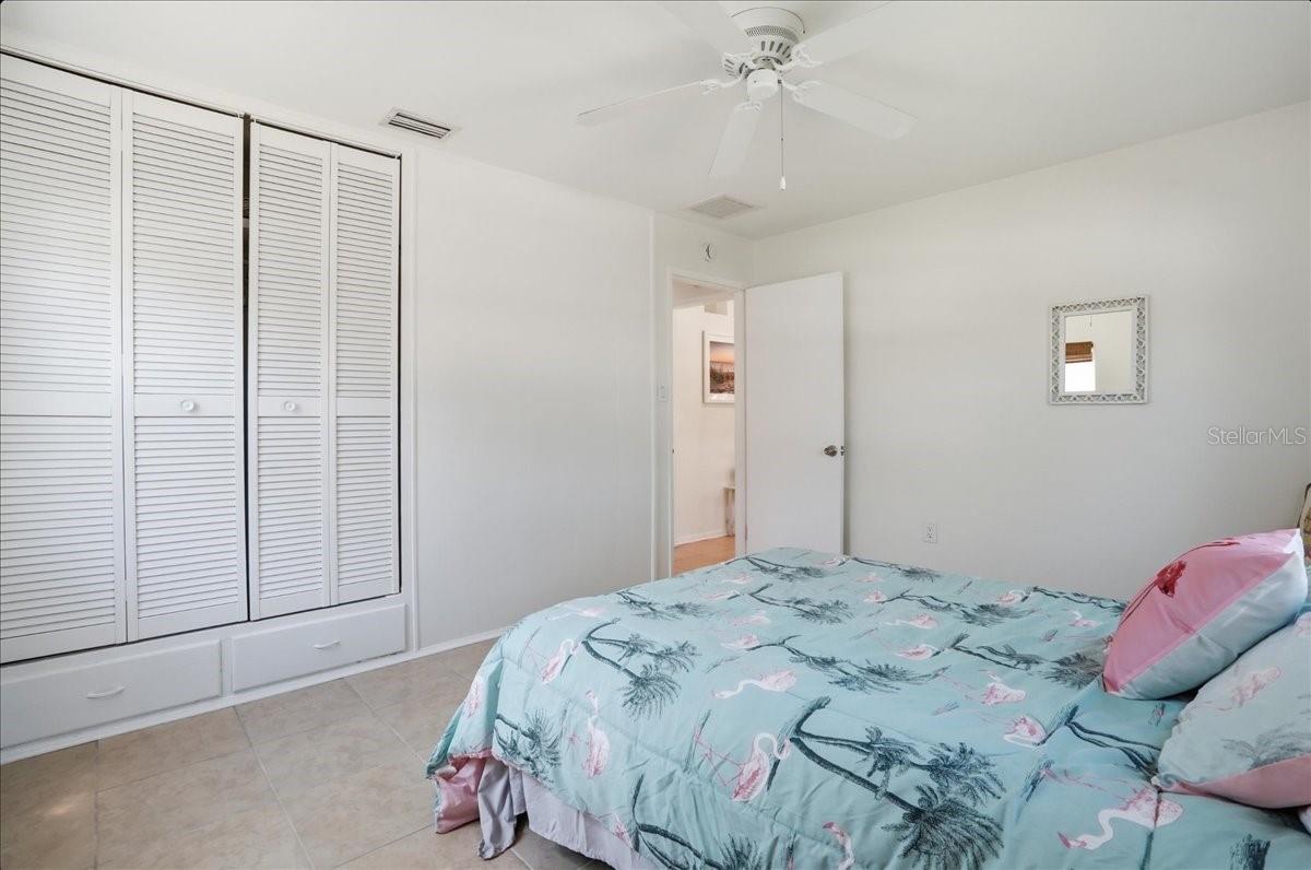 Image 39 of 75 For 221 41st Avenue