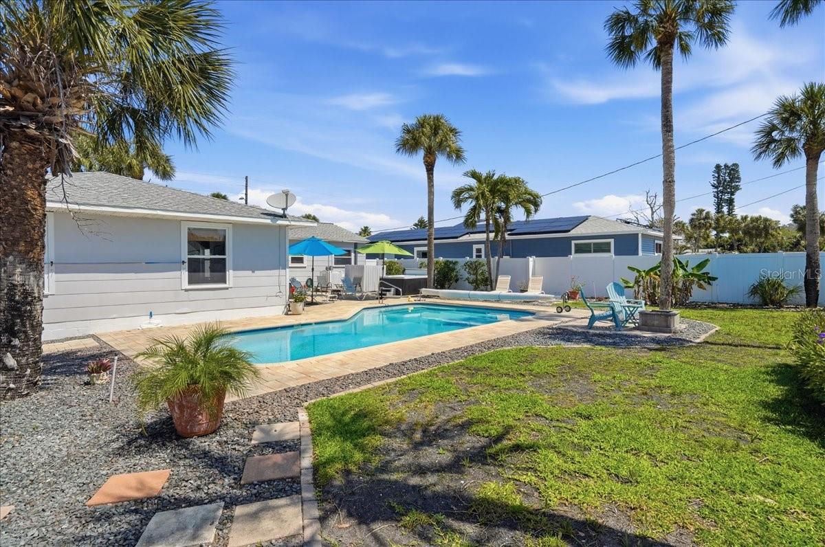 Image 50 of 75 For 221 41st Avenue