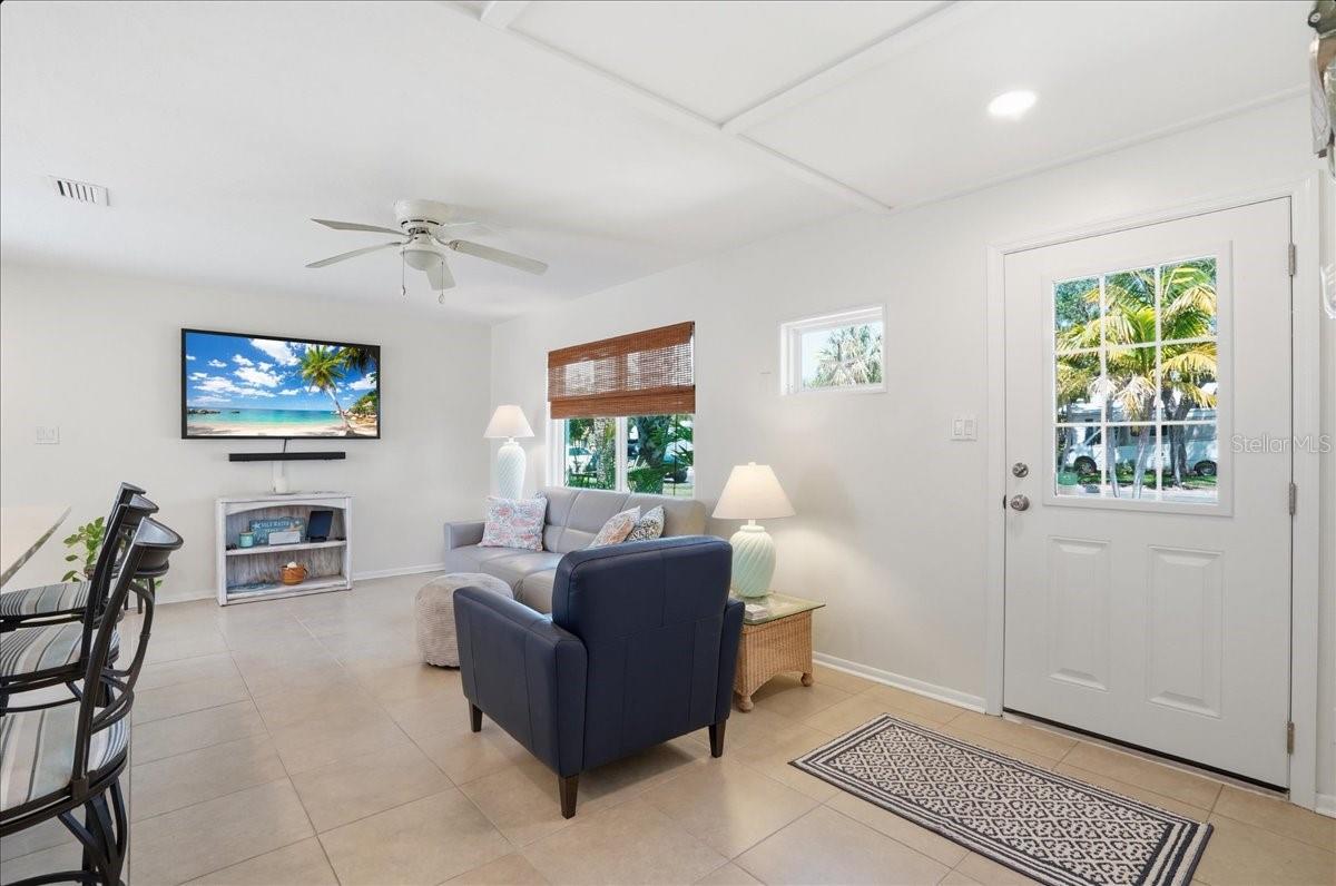 Image 9 of 75 For 221 41st Avenue