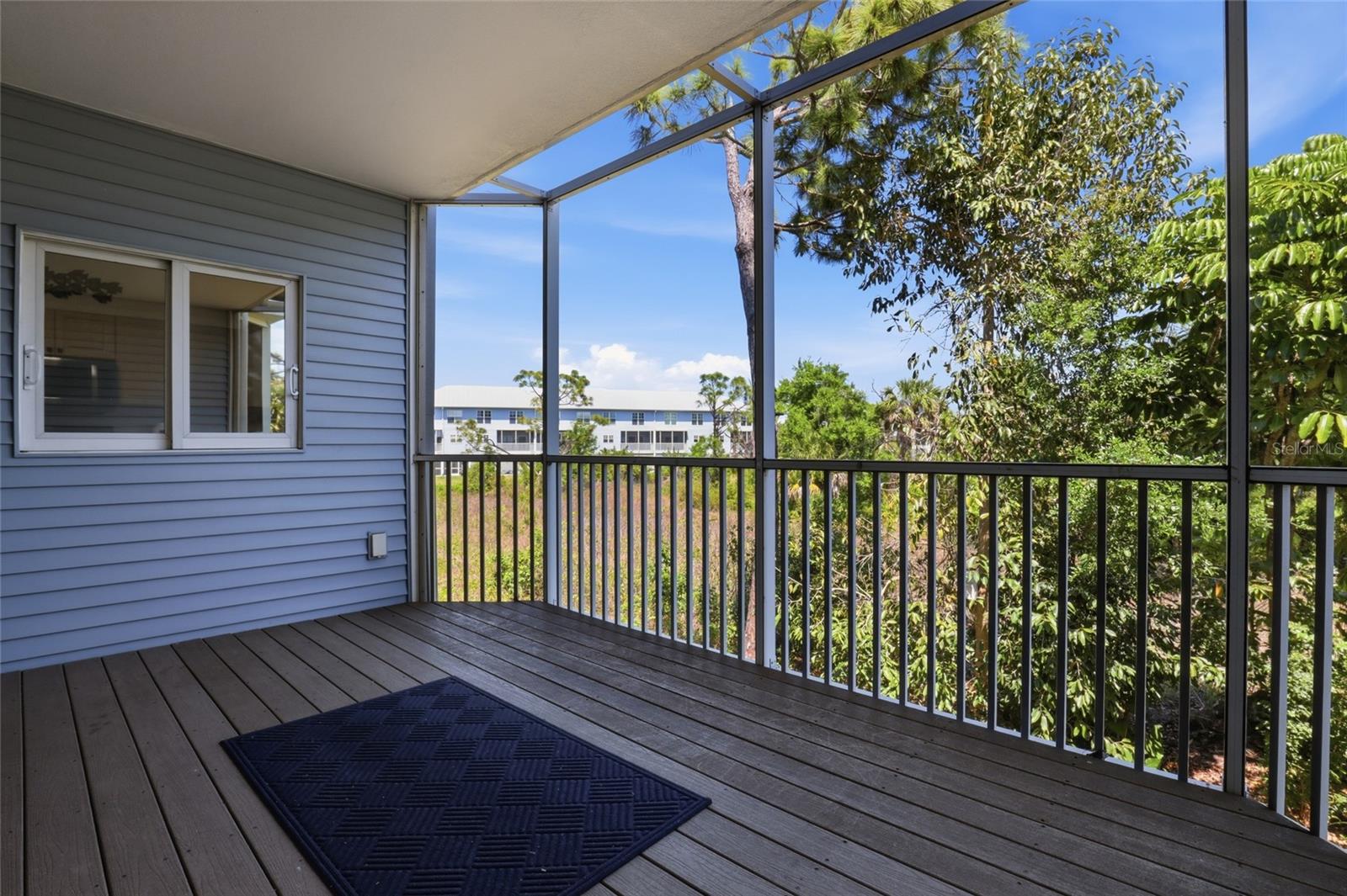 Image 21 of 40 For 3929 Cape Haze Drive 103