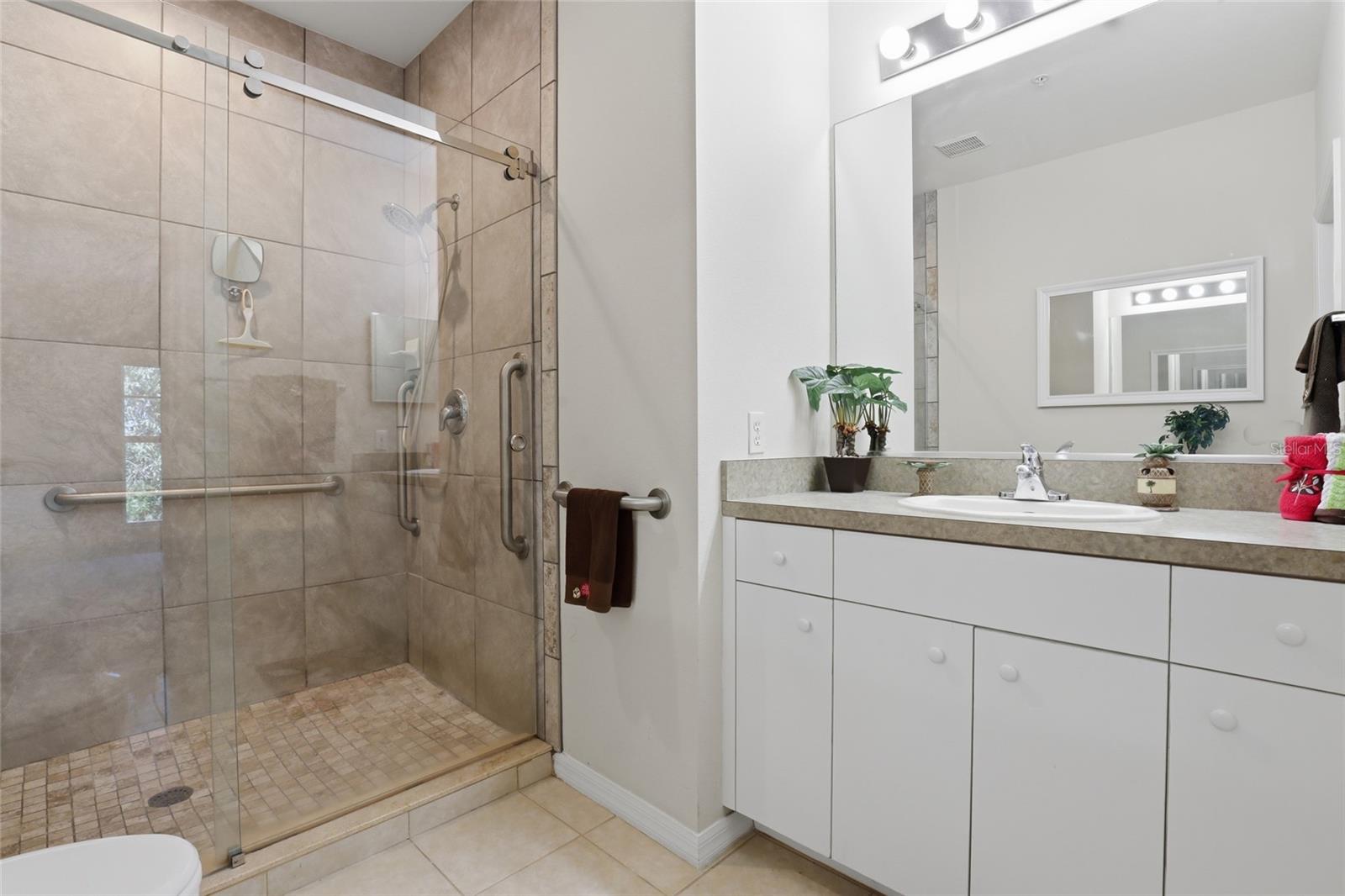 Image 26 of 40 For 3929 Cape Haze Drive 103