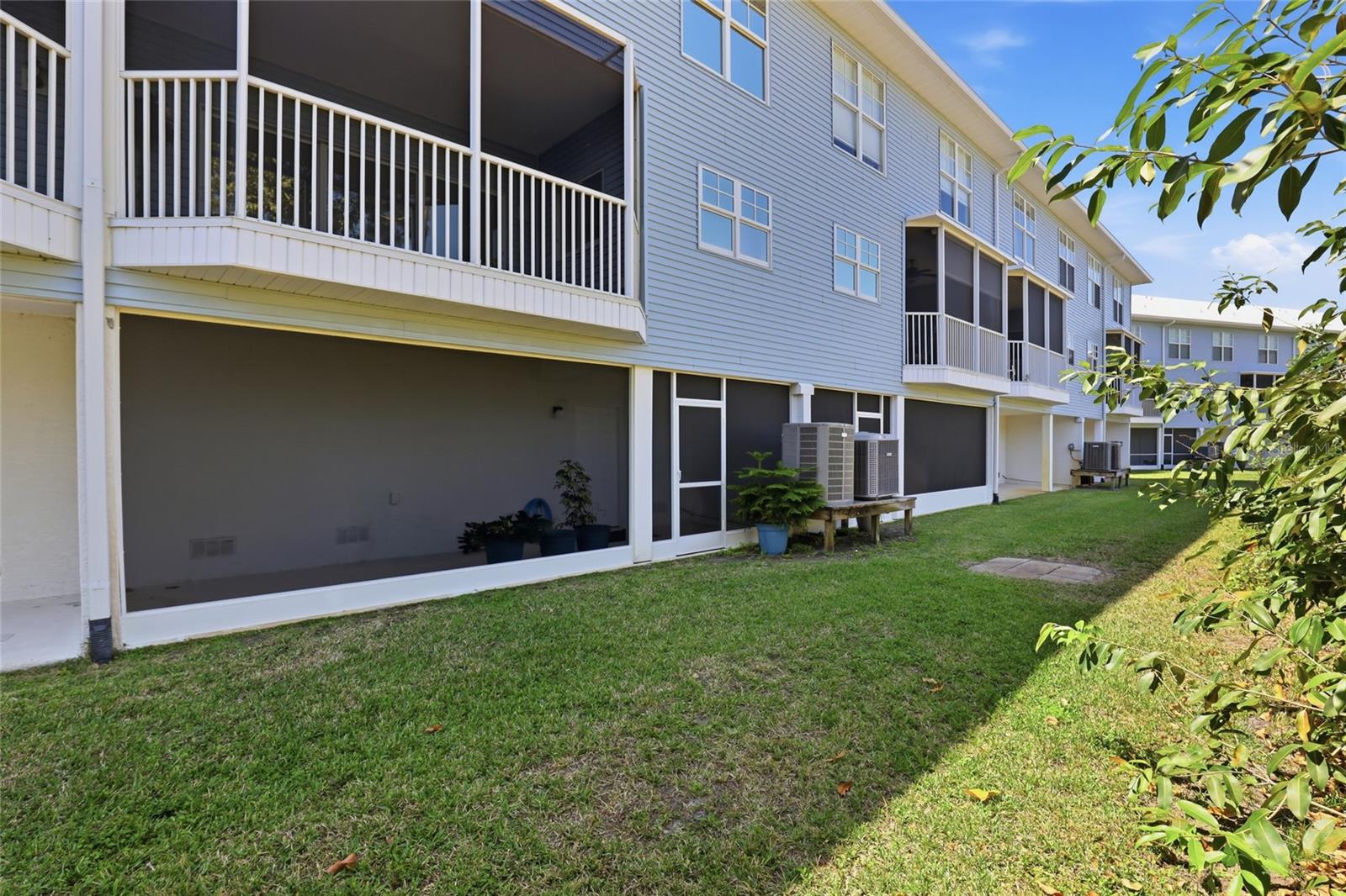 Image 39 of 40 For 3929 Cape Haze Drive 103