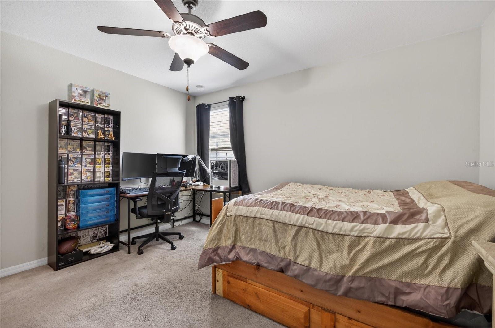 Image 29 of 49 For 14825 Crescent Rock Drive