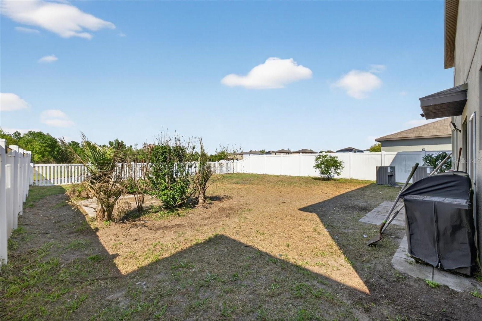 Image 42 of 49 For 14825 Crescent Rock Drive