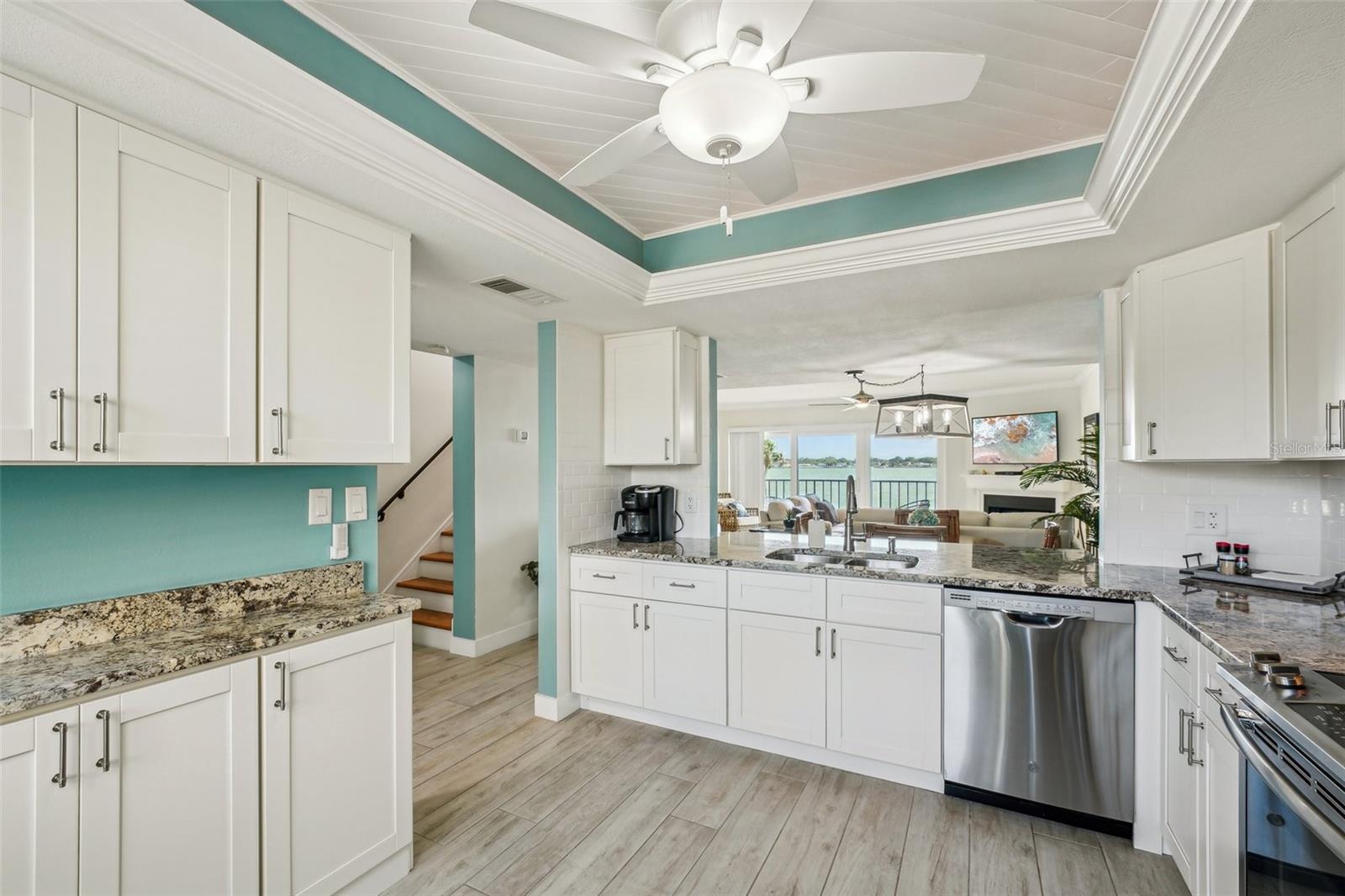 Image 21 of 47 For 7520 Sunshine Skyway Lane S T18