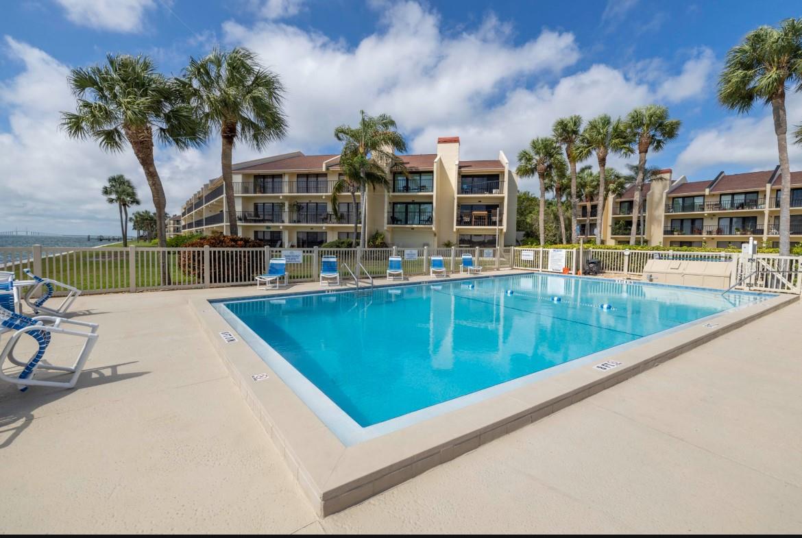 Image 41 of 47 For 7520 Sunshine Skyway Lane S T18