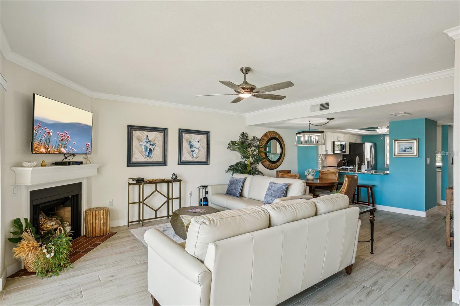 Image 6 of 47 For 7520 Sunshine Skyway Lane S T18