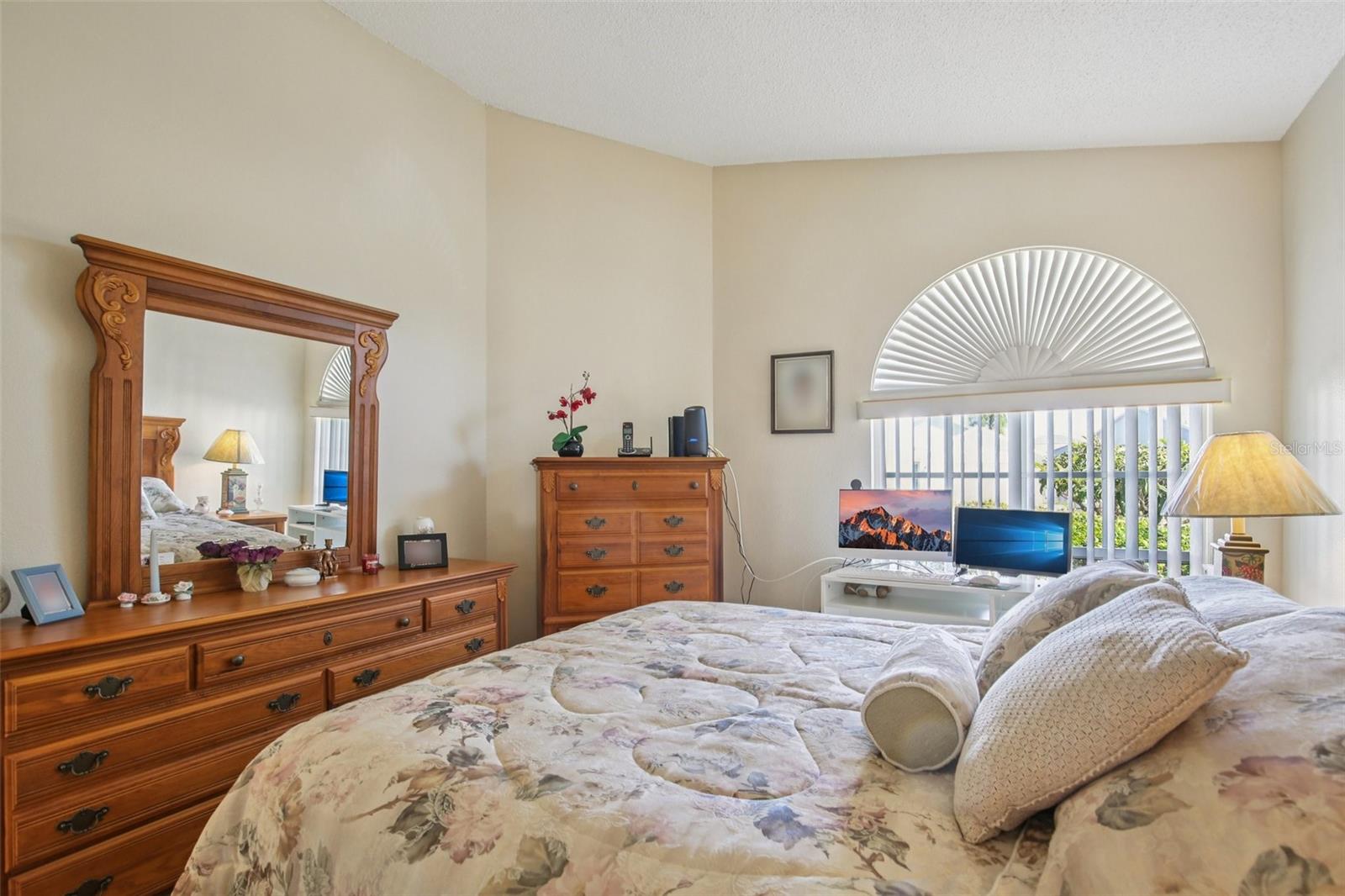 Image 17 of 57 For 8210 National Drive