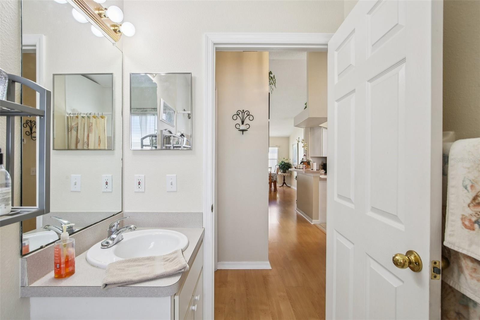 Image 20 of 57 For 8210 National Drive