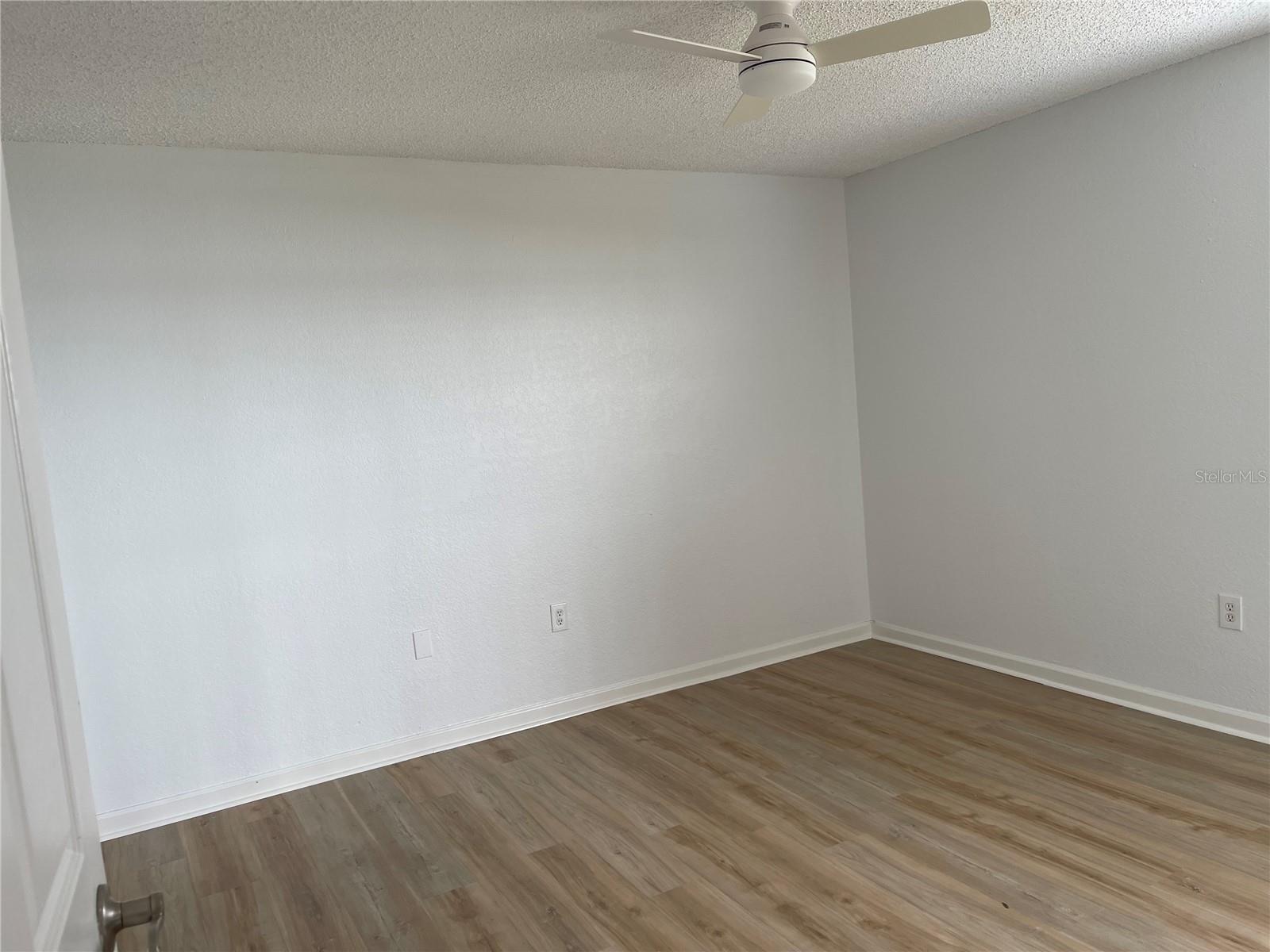 Image 17 of 24 For 10125 Sailwinds Boulevard N 203