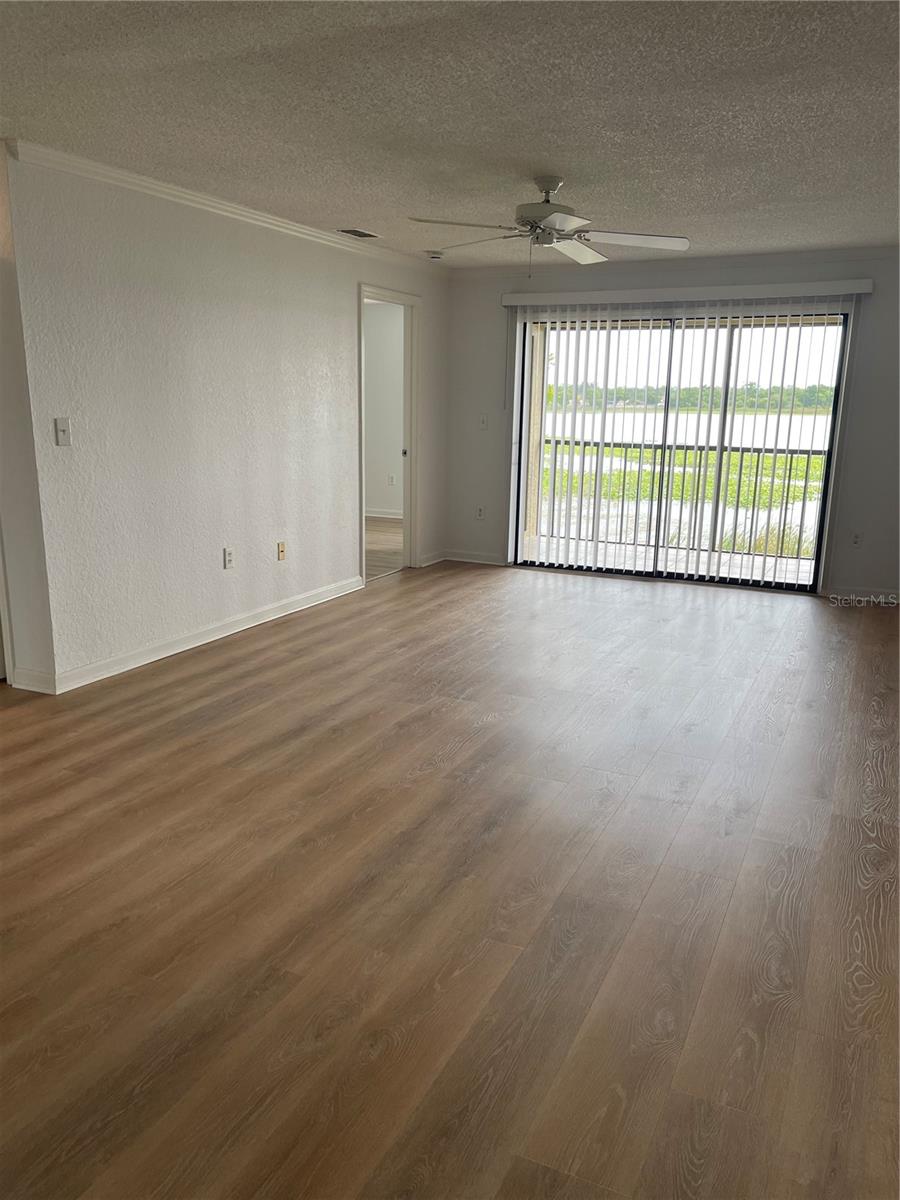 Image 8 of 24 For 10125 Sailwinds Boulevard N 203