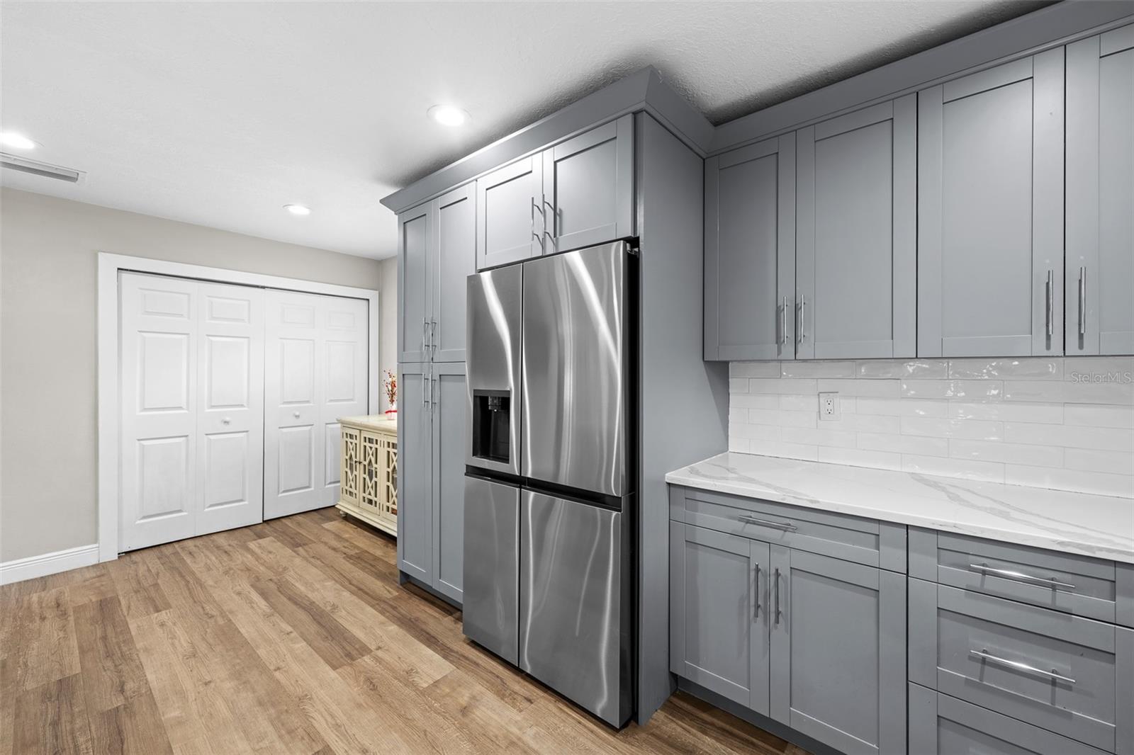 Image 10 of 42 For 3301 Ballast Point Boulevard