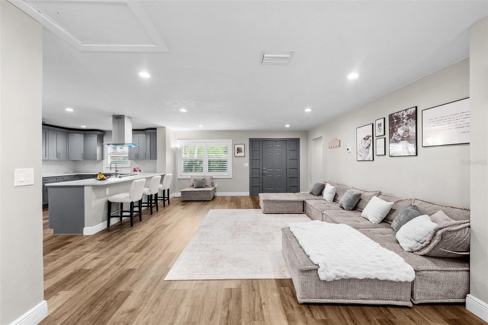 Image 13 of 42 For 3301 Ballast Point Boulevard