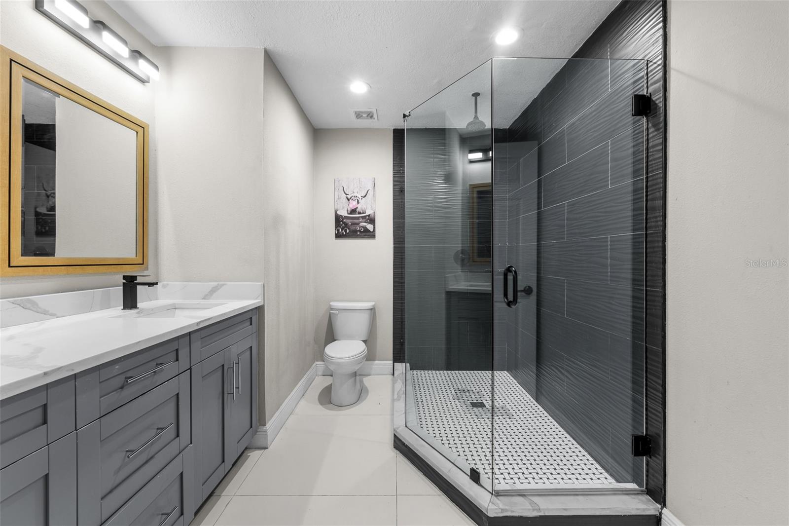 Image 17 of 42 For 3301 Ballast Point Boulevard