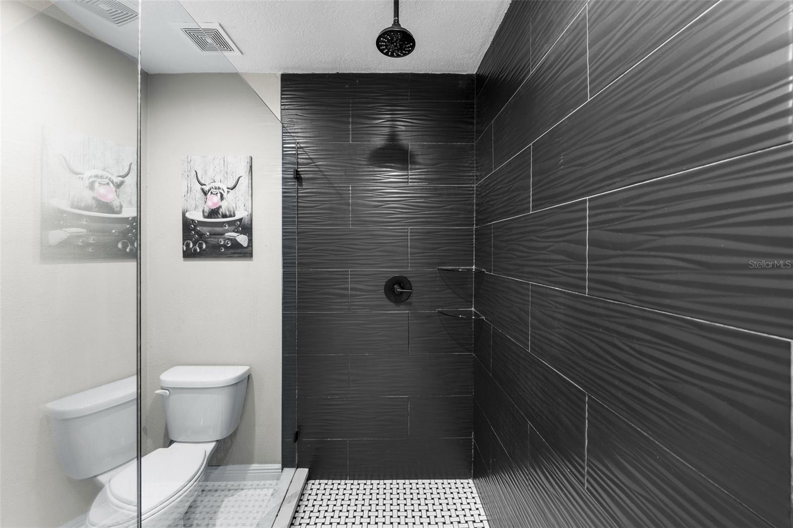 Image 18 of 42 For 3301 Ballast Point Boulevard