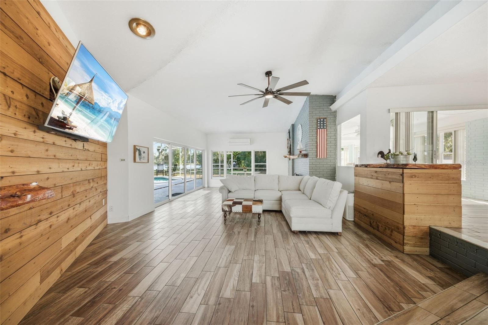 Image 17 of 30 For 9214 Rhea Drive