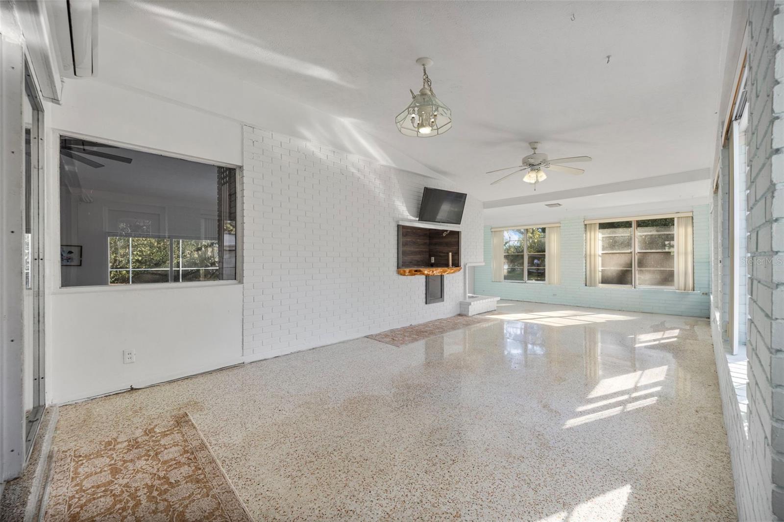 Image 22 of 30 For 9214 Rhea Drive