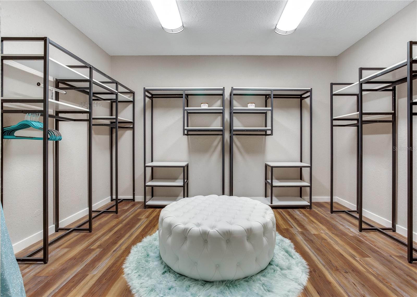 Image 42 of 71 For 1851 Juanita Court