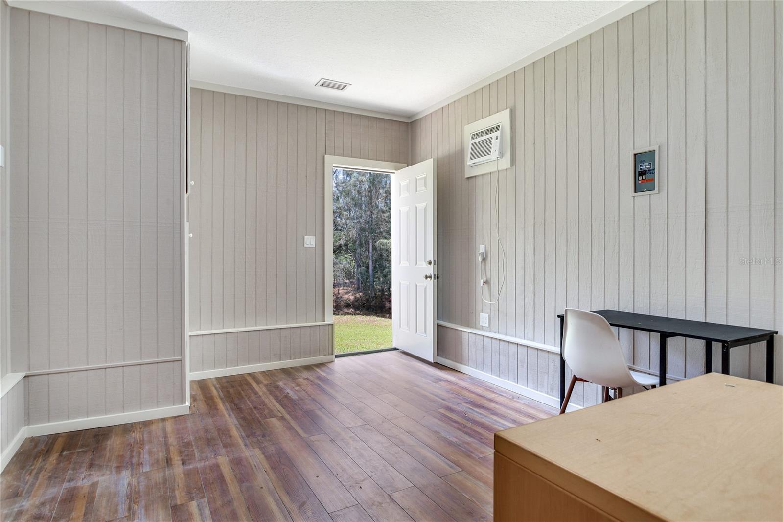 Image 53 of 71 For 1851 Juanita Court