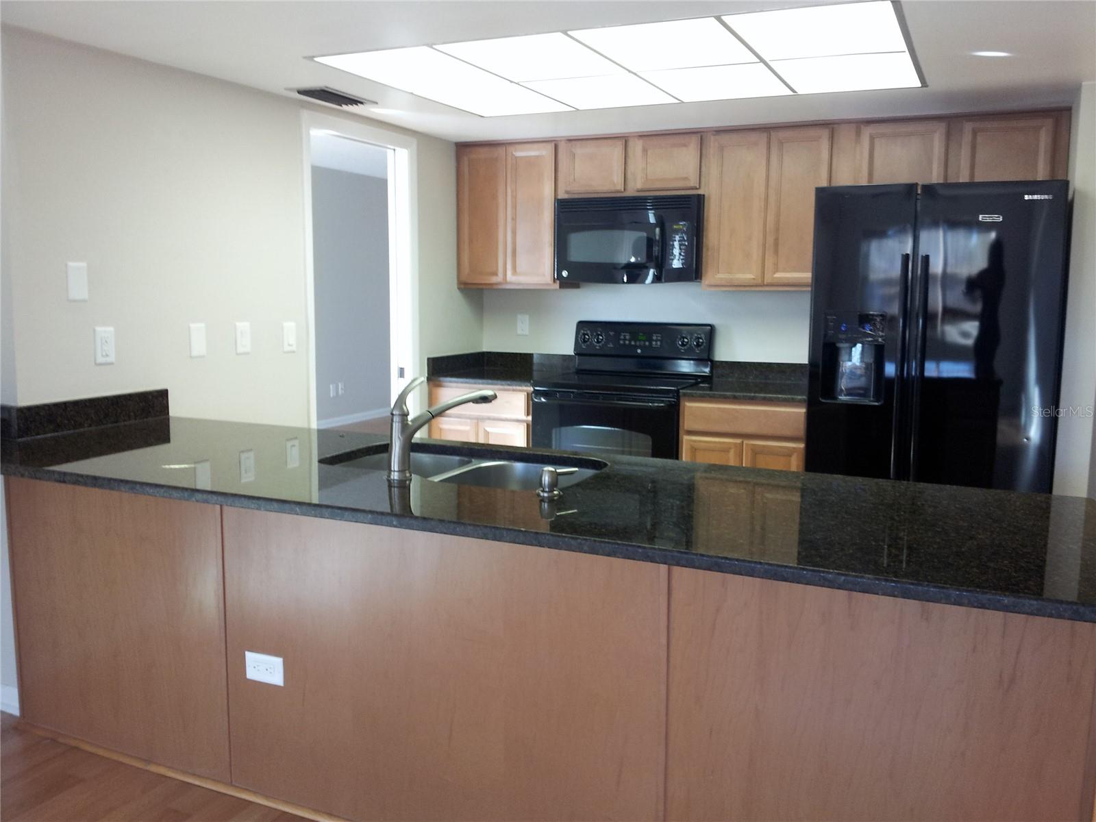 Image 3 of 8 For 10521 113th Street