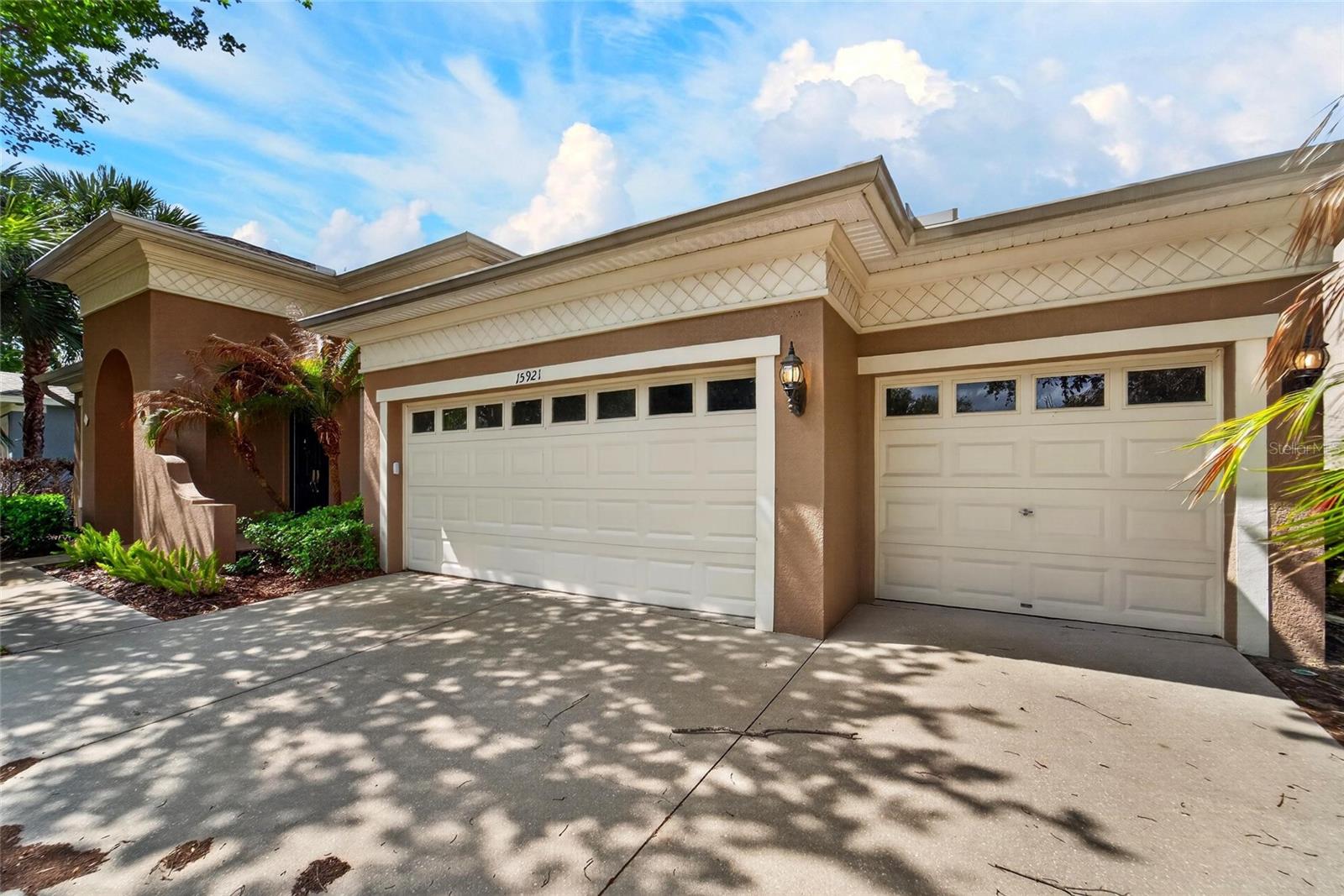 Image 4 of 100 For 15921 Persimmon Grove Drive