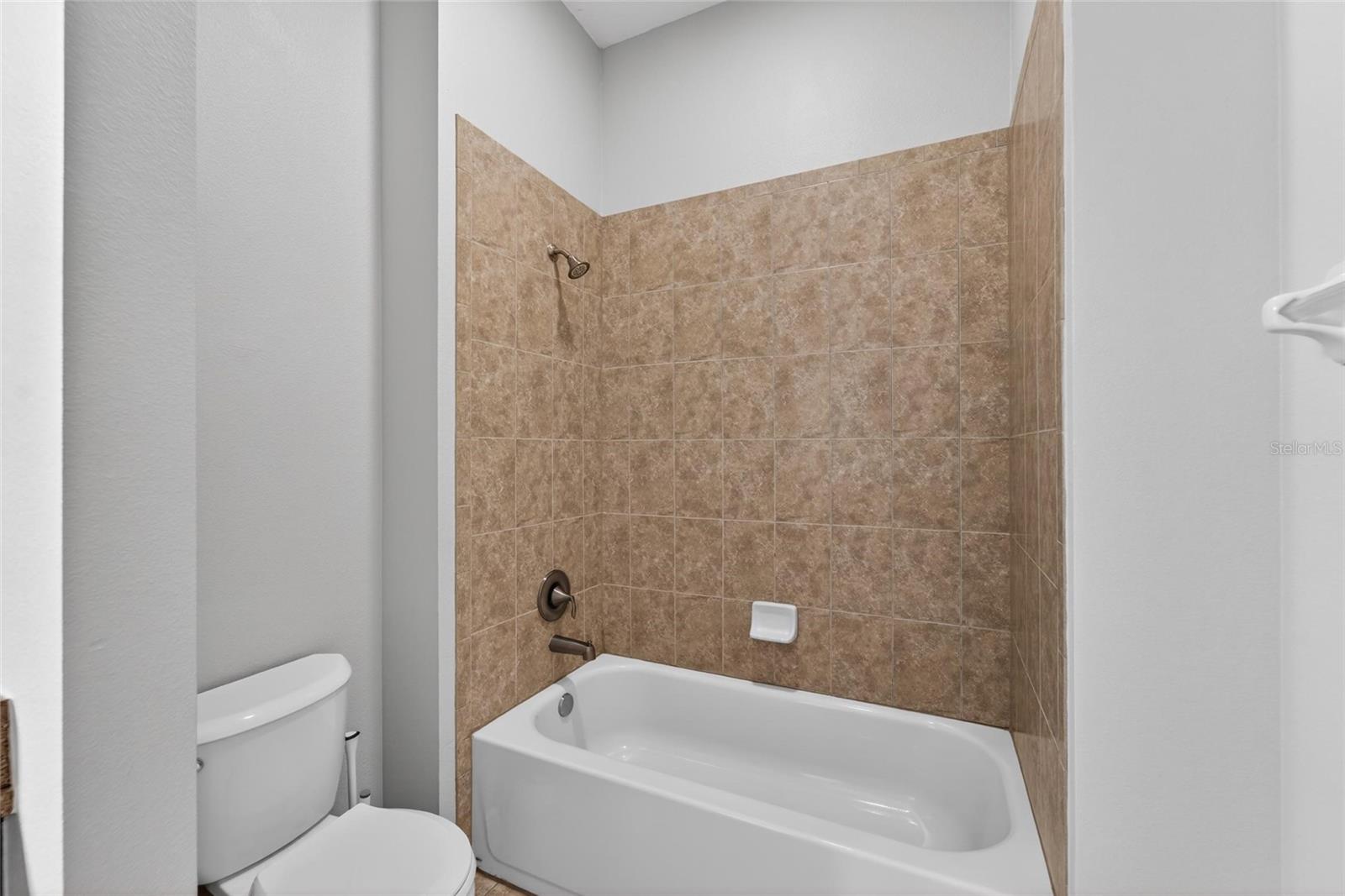 Image 49 of 100 For 15921 Persimmon Grove Drive