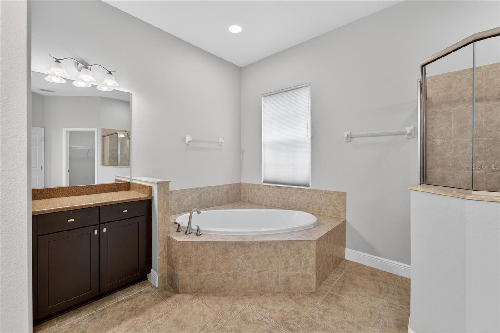 Image 59 of 100 For 15921 Persimmon Grove Drive