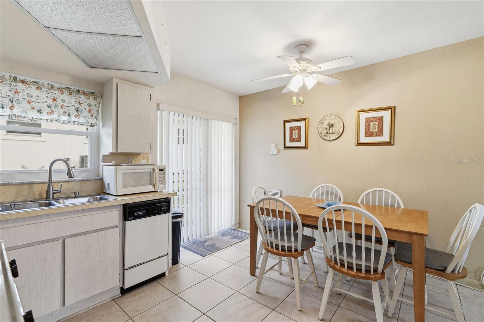 Image 12 of 31 For 12400 Park Boulevard 521