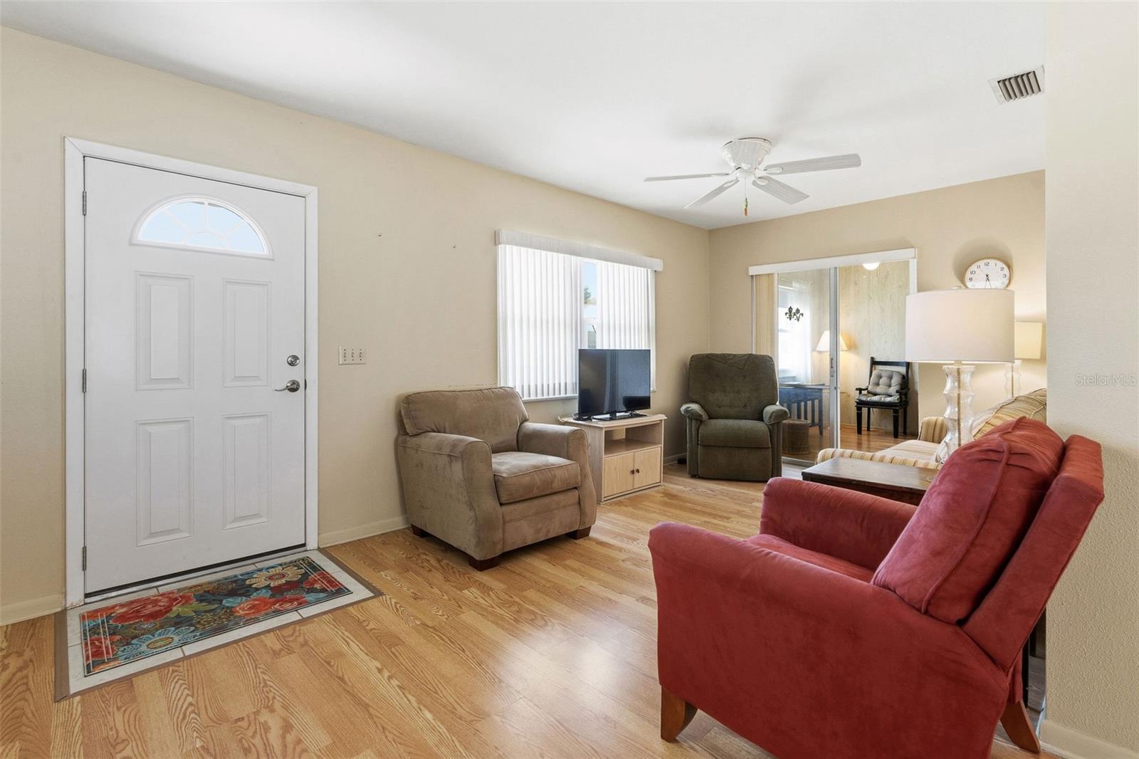 Image 4 of 31 For 12400 Park Boulevard 521