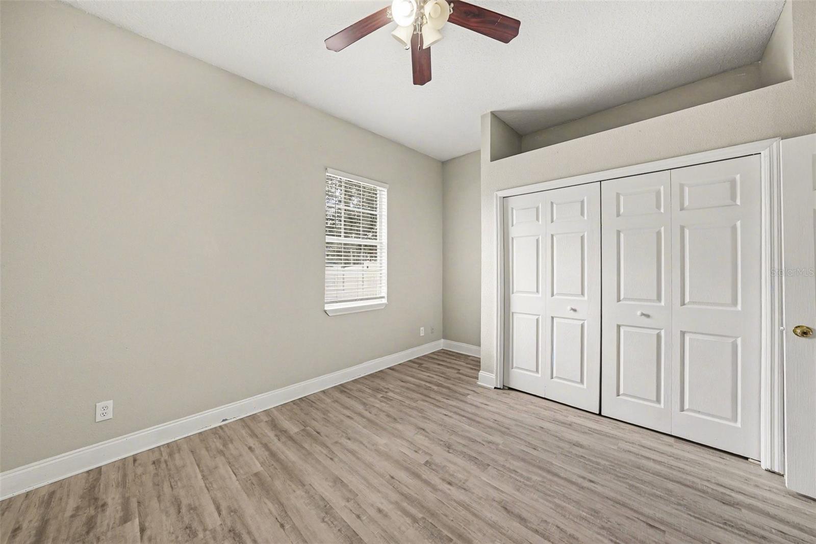 Image 19 of 27 For 5300 Eagle Boulevard