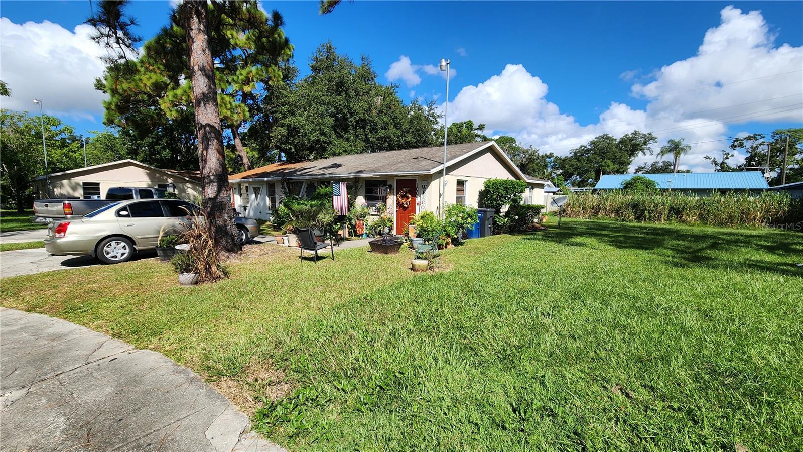 Image 15 of 29 For 904 33rd Avenue E