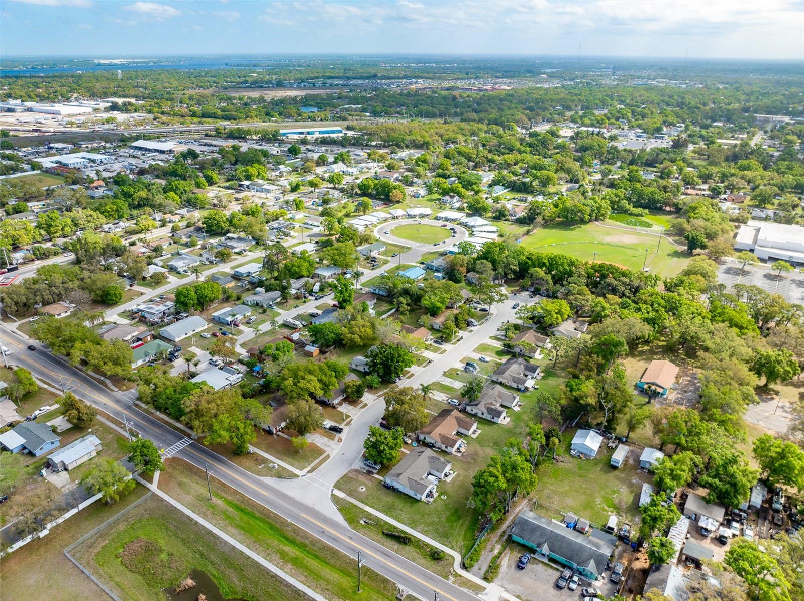 Image 5 of 29 For 904 33rd Avenue E