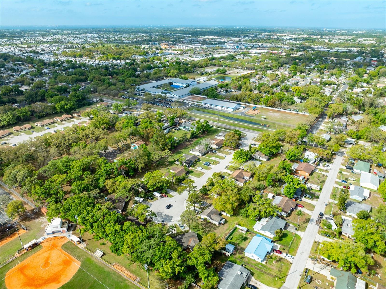 Image 8 of 29 For 904 33rd Avenue E